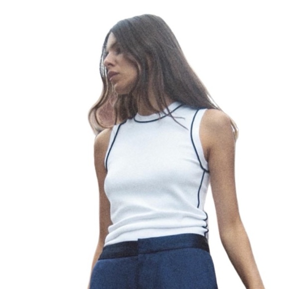Zara Tops - NWT Zara Women’s White Basic Knit Top With Contrasting Navy Blue Piping - size M
